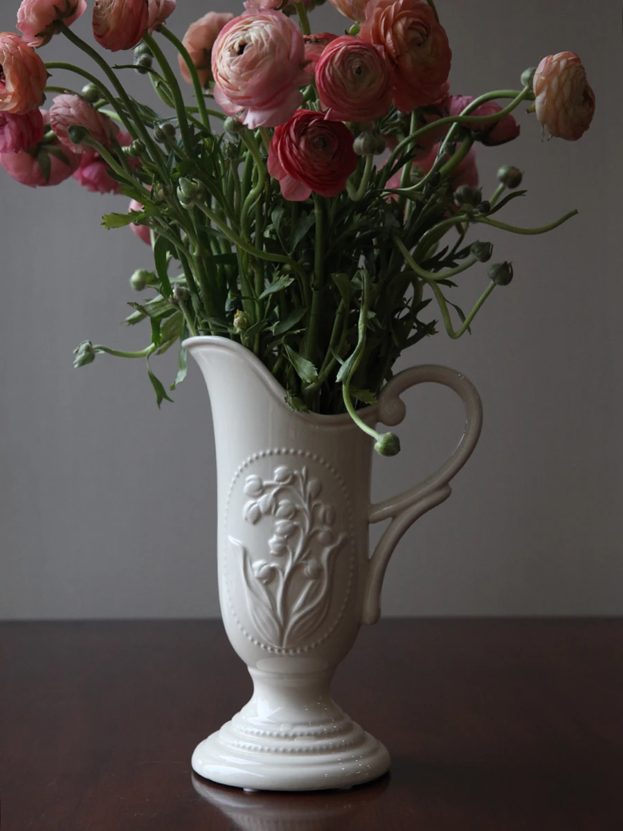 Керамическая ваза-кувшин для крема с тиснением в виде колокольчика