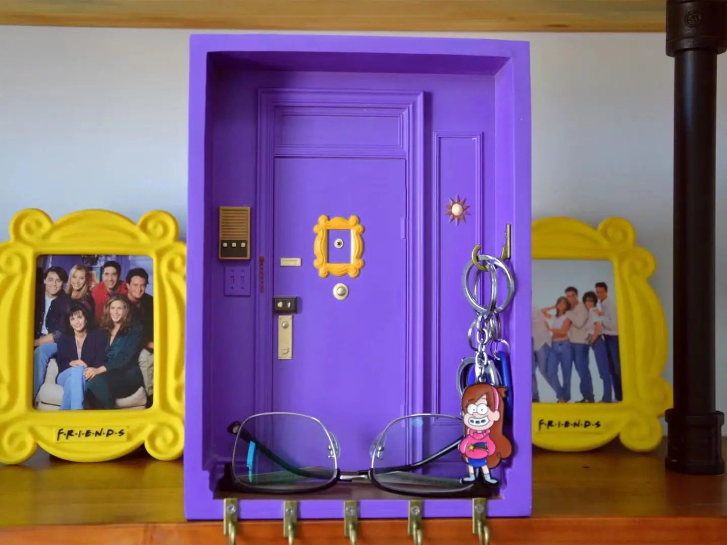 Стеллаж для хранения ключей от ТВ-шоу Друзей Monica's Door Key Rack Home Decor Друзья Фиолетовая Коробка Настенный Декор Декоративная Вешалка для комнаты