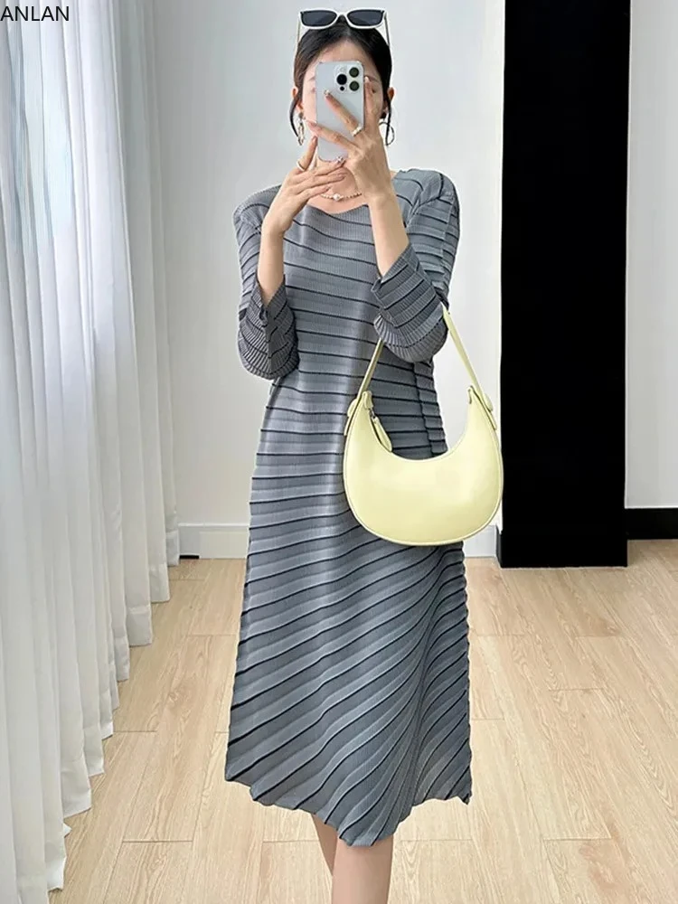 Женское плиссированное платье ANLAN, однотонное универсальное платье с круглым вырезом и длинными рукавами, Элегантные платья средней длины в полоску, новинка весны 2024 года 6GK3118
